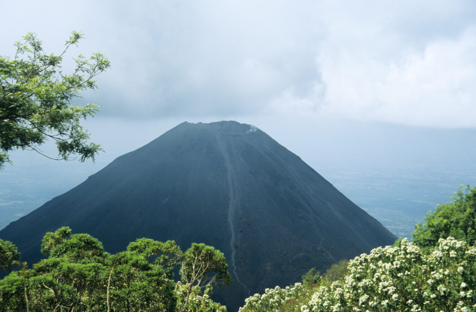 Izalco Volcano, El Salvador – eScape