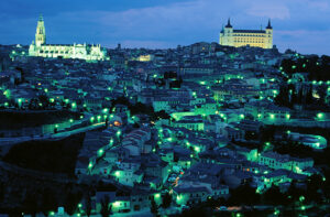 ©Pixtal/age FotostockUna vista a Toledo de noche