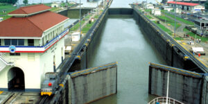 Pixtal/AGE Fotostock una esclusa del canal de Panamá